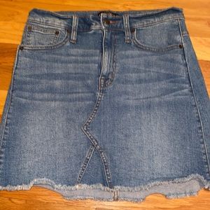 J crew mercantile jean skirt